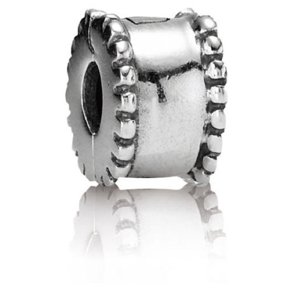 Genuine Retired PANDORA Beveled Clip; 790267